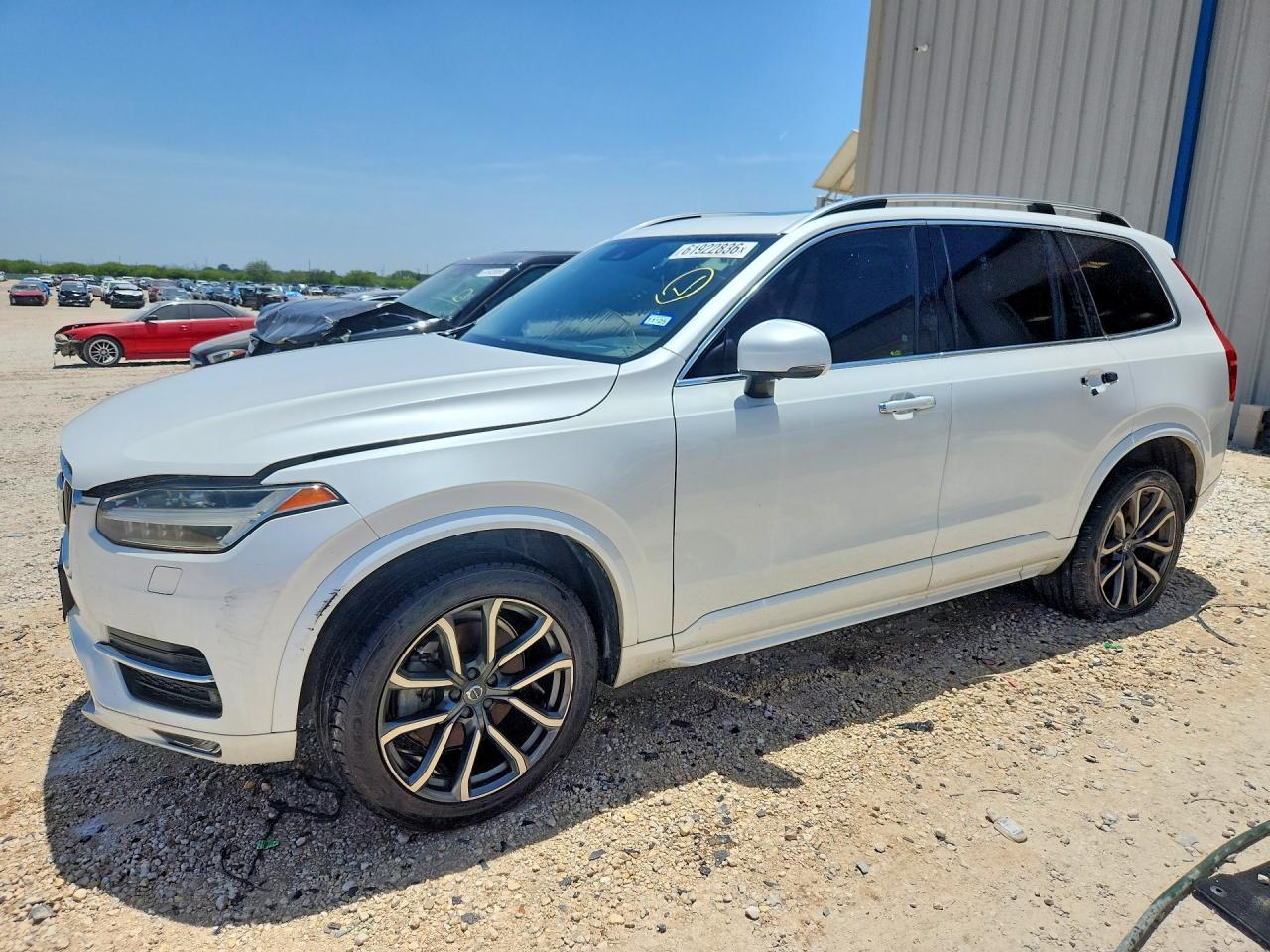YV4A22PK1G1051042 · 2016 VOLVO XC90