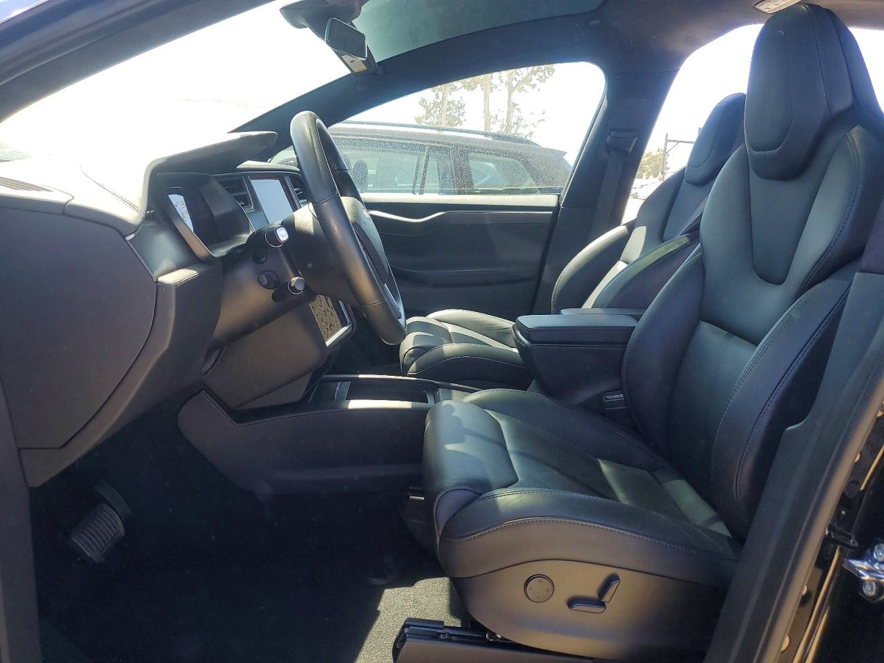 5YJXCAE29JF142761 · 2018 TESLA MODEL X · 7/13
