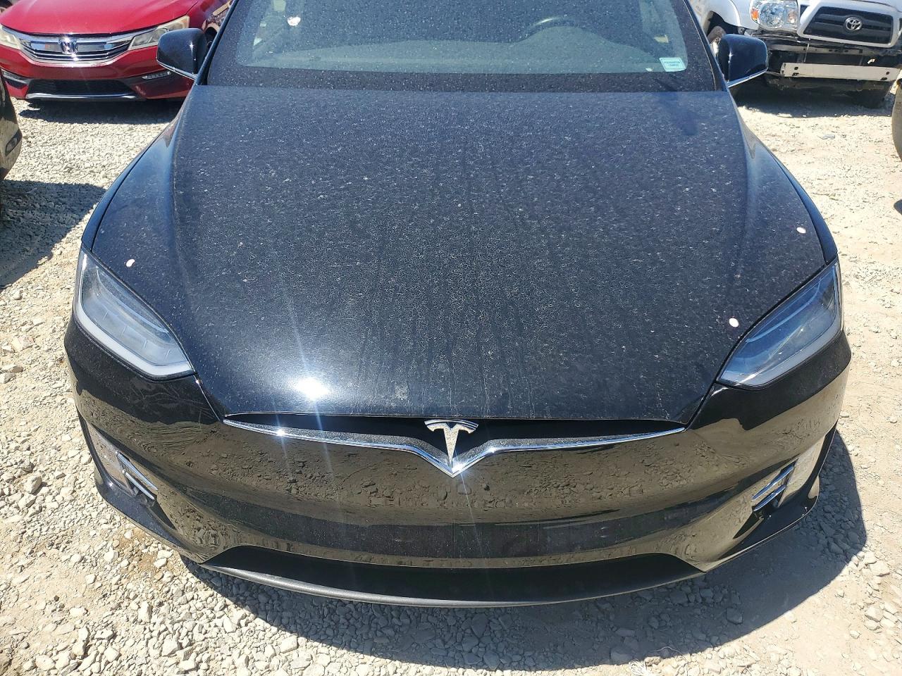 5YJXCAE29JF142761 · 2018 TESLA MODEL X · 12/13