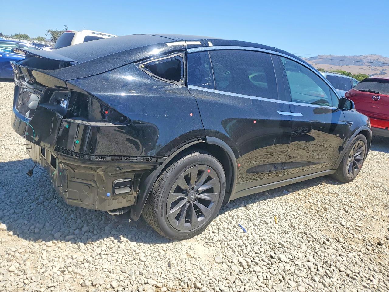 5YJXCAE29JF142761 · 2018 TESLA MODEL X · 3/13