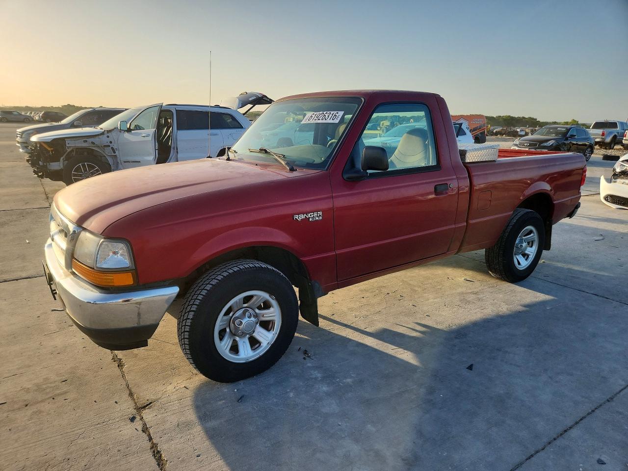 1FTYR10C8YPB16722 · 2000 FORD RANGER