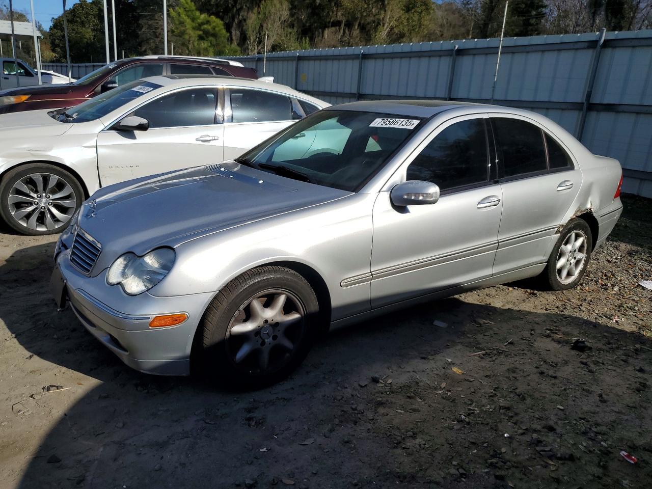 WDBRF81J54F526198 · 2004 MERCEDES BENZ C