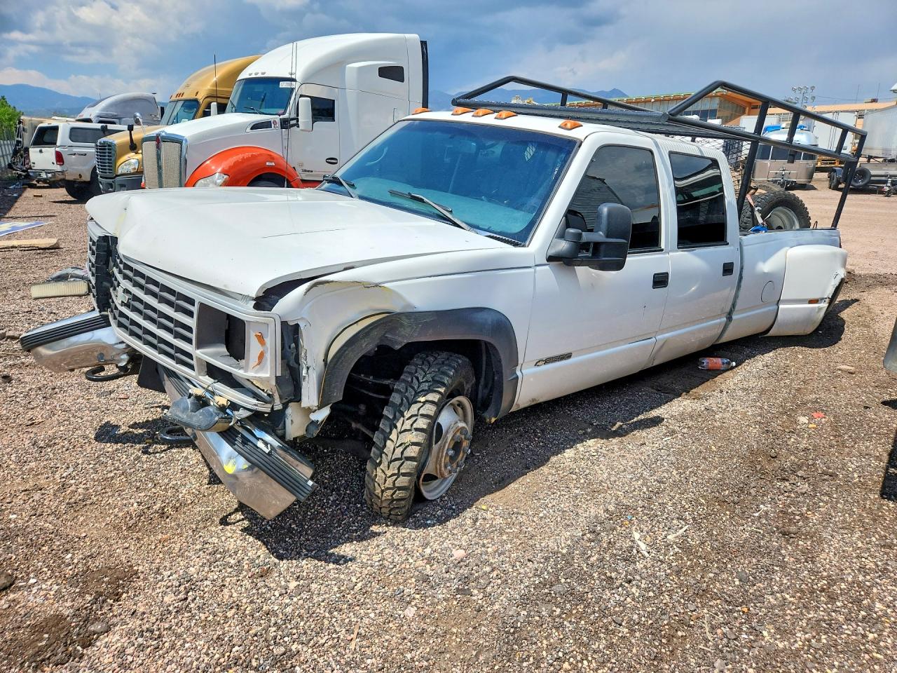 1GBHK33R8YF478205 · 2000 CHEVROLET GMT-400