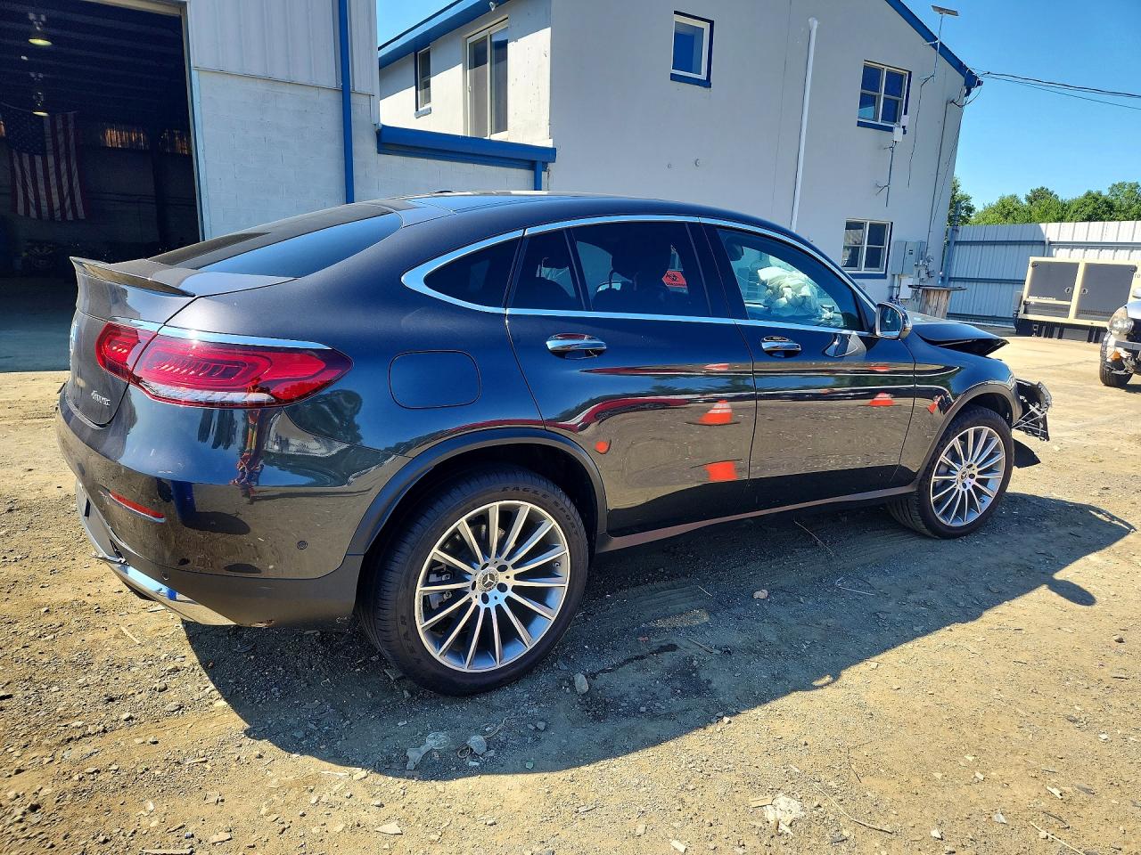 W1N0J8EB0MF892820 · 2021 MERCEDES-BENZ GLC COUPE · 3/13