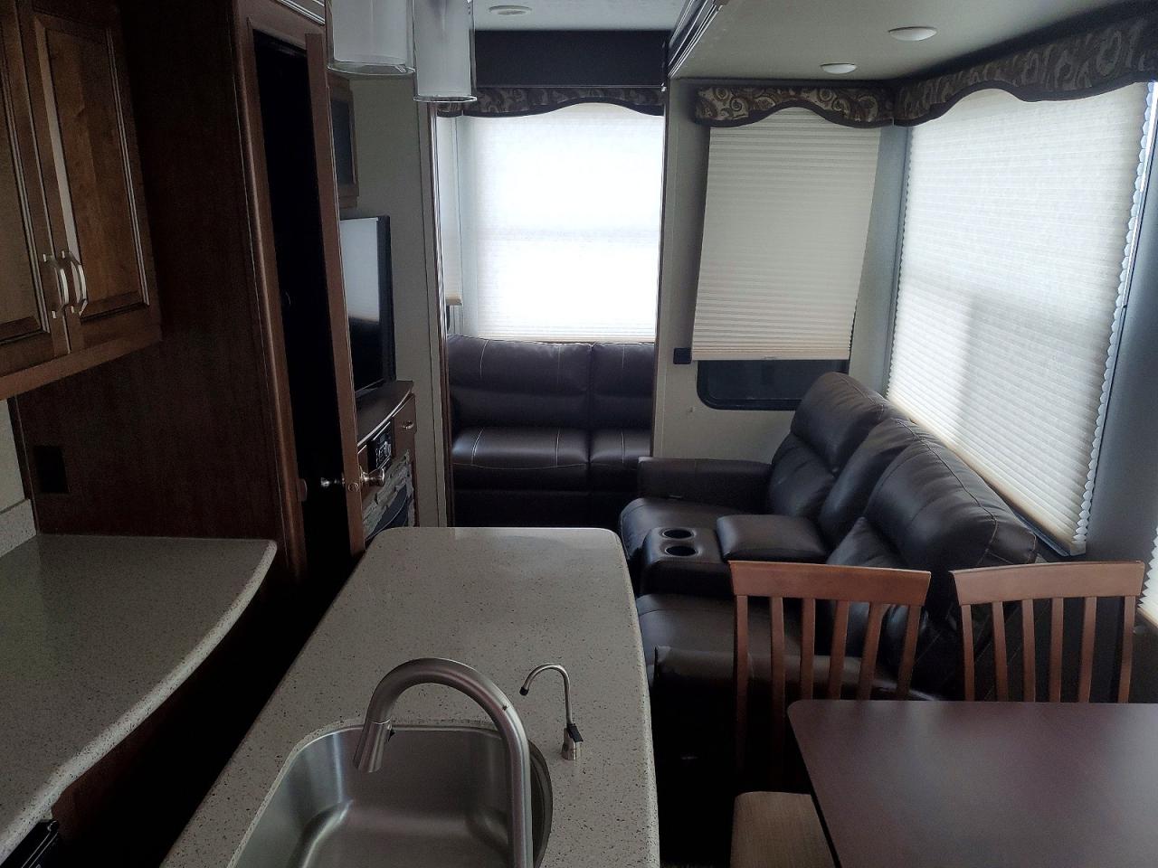 4YDT39120HW260509 · 2017 KYRV RECREATIONAL VEHICLE (RV) · 5/10