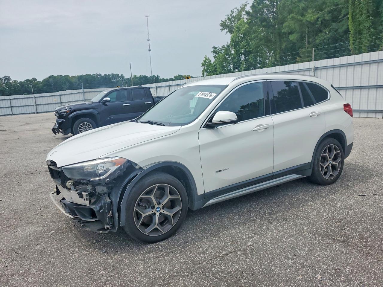 WBXHT3C35GP884586 · 2016 BMW X1
