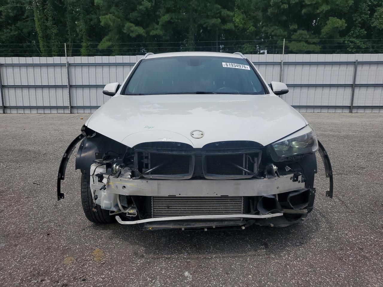 WBXHT3C35GP884586 · 2016 BMW X1 · 5/13