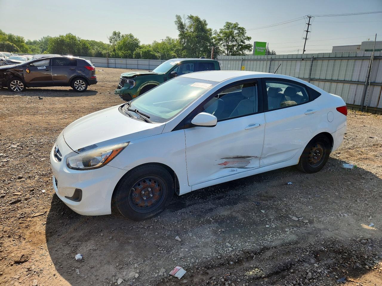 KMHCT4AE9GU039366 · 2016 HYUNDAI ACCENT