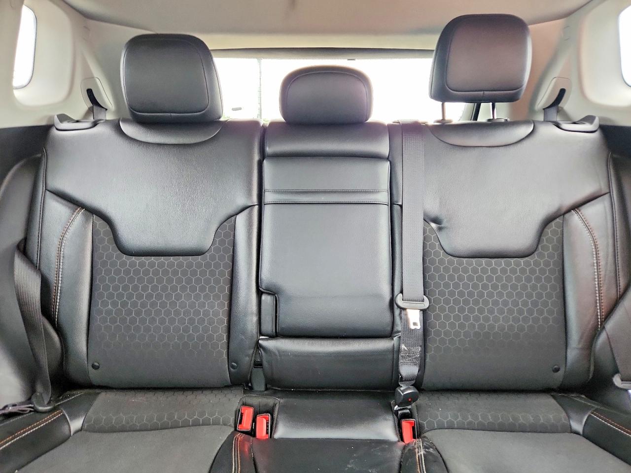 3C4NJDBB5KT653440 · 2019 JEEP COMPASS · 10/13