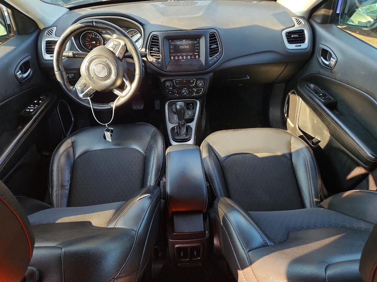 3C4NJDBB5KT653440 · 2019 JEEP COMPASS · 8/13