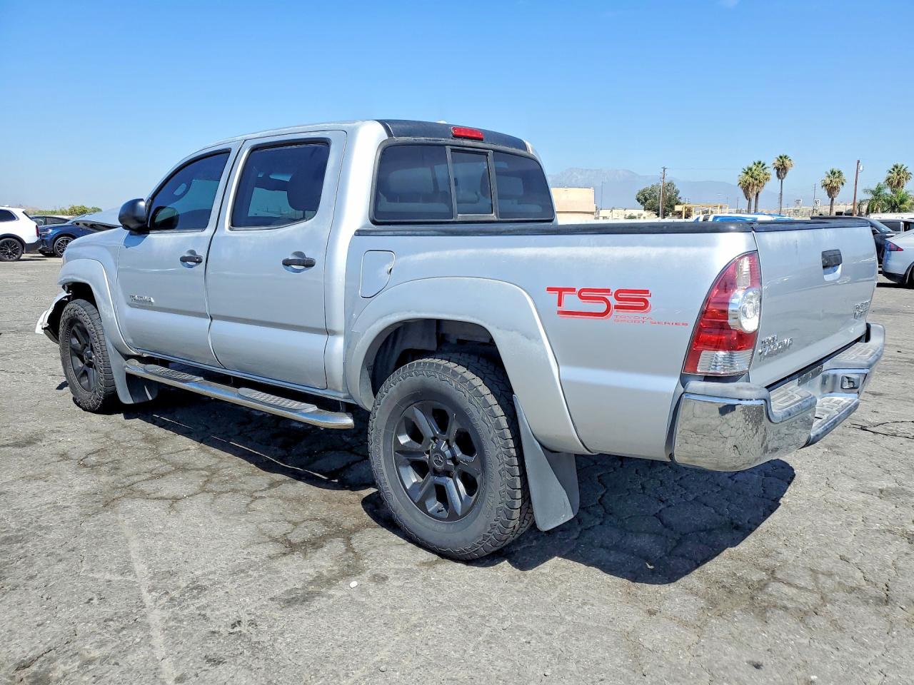 3TMJU4GN2AM101976 · 2010 TOYOTA TACOMA · 2/12