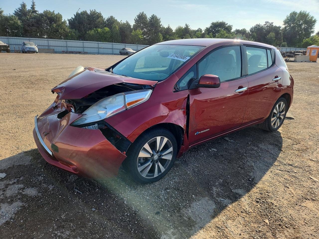 2015 NISSAN LEAF