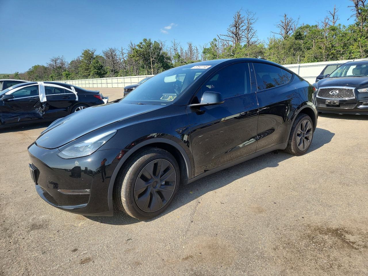 7SAYGDEE6SF300000 · 2025 TESLA MODEL Y