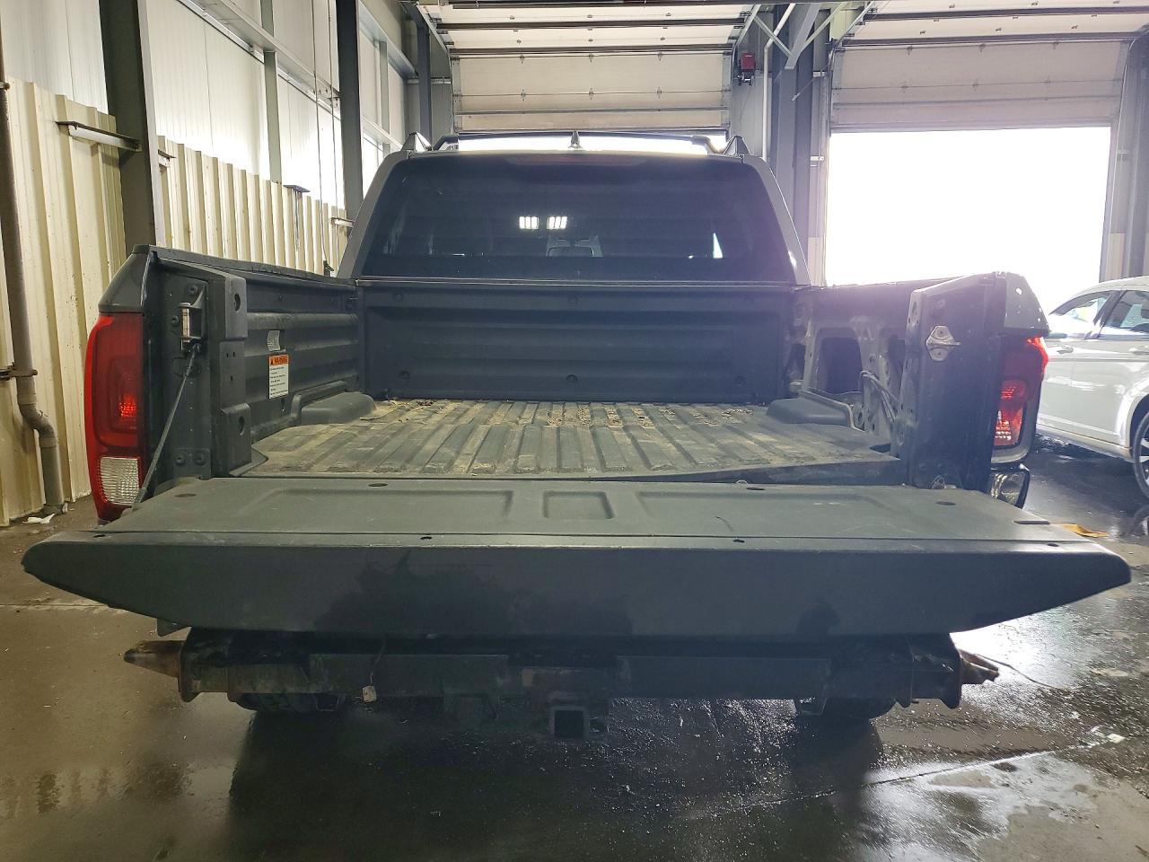 5FPYK3F67JB000744 · 2018 HONDA RIDGELINE · 6/13