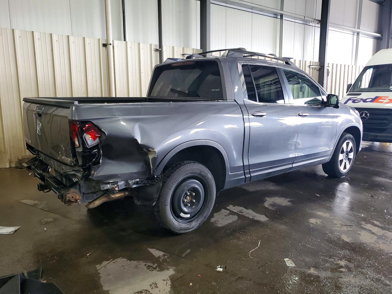 5FPYK3F67JB000744 · 2018 HONDA RIDGELINE · 3/13
