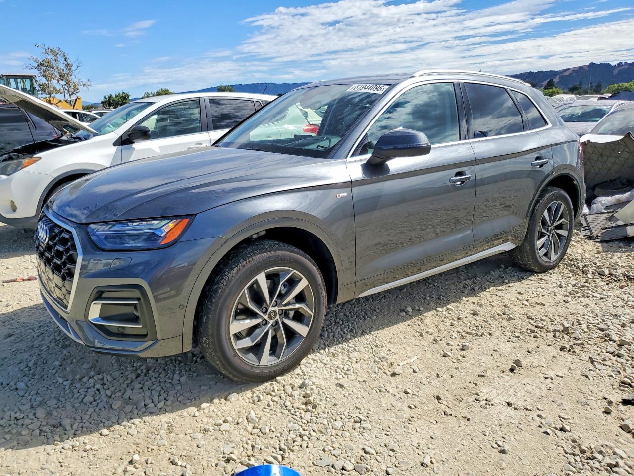 WA1FAAFYXR2084804 · 2024 AUDI Q5
