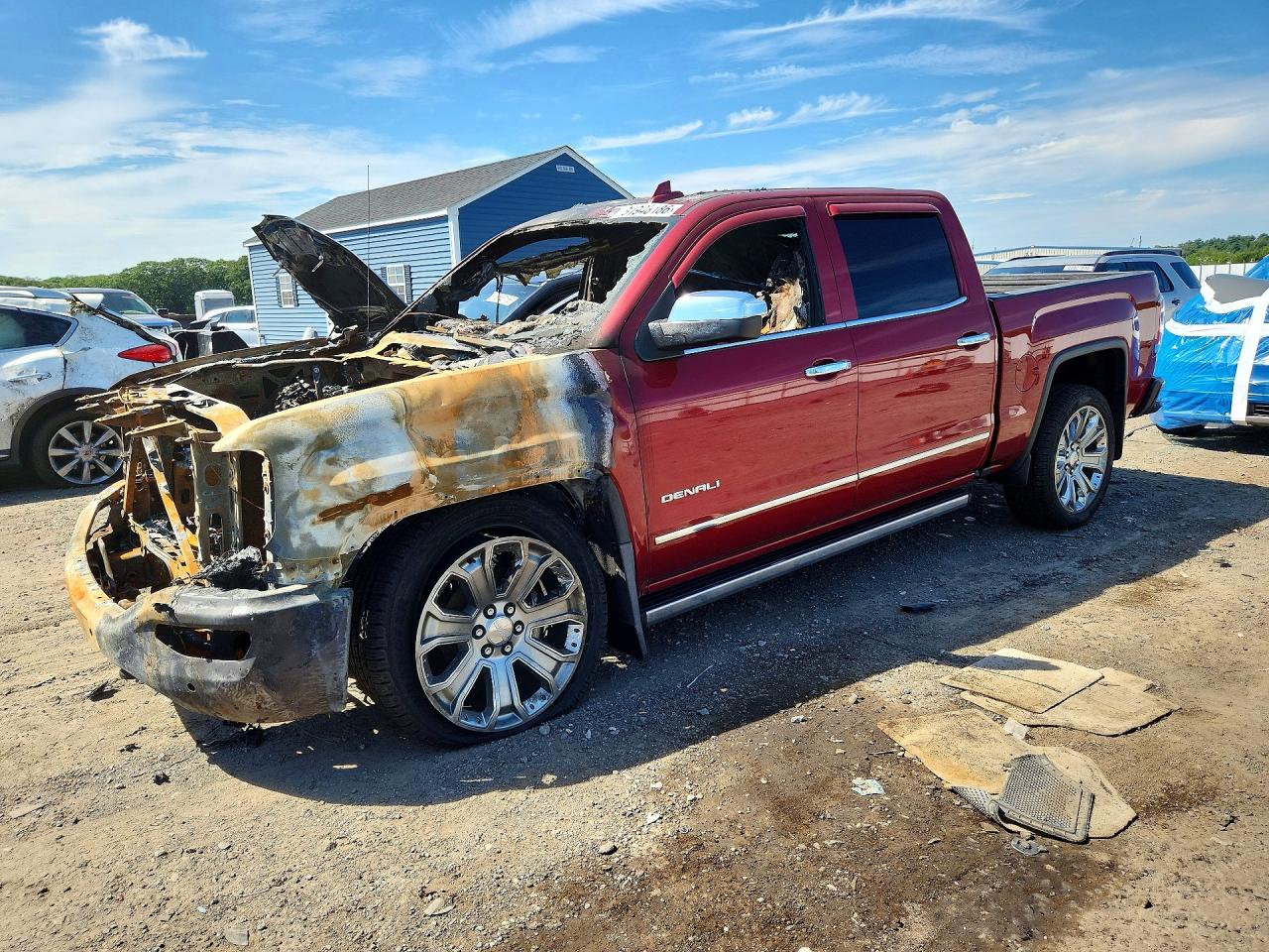 3GTU2PEJ0JG377771 · 2018 GMC SIERRA