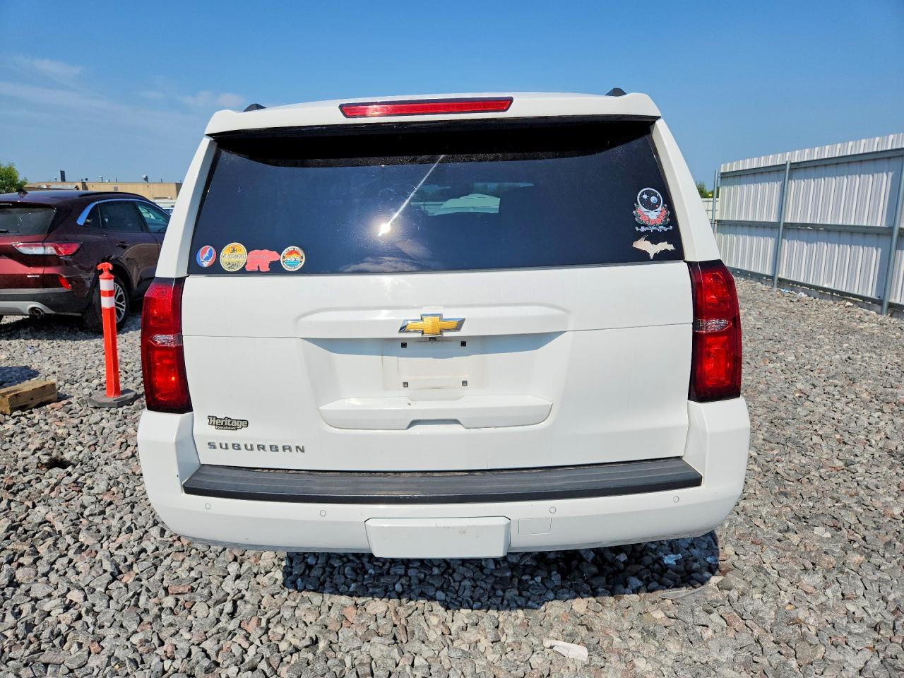 1GNSKHKC7HR271340 · 2017 CHEVROLET SUBURBAN · 6/14