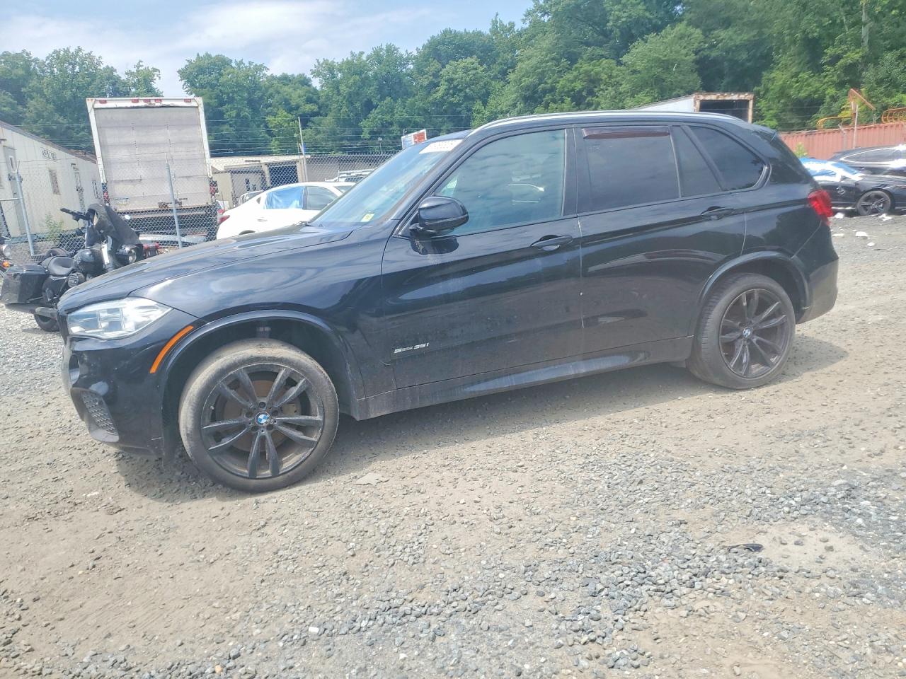 5UXKR2C38H0X03744 · 2017 BMW X5