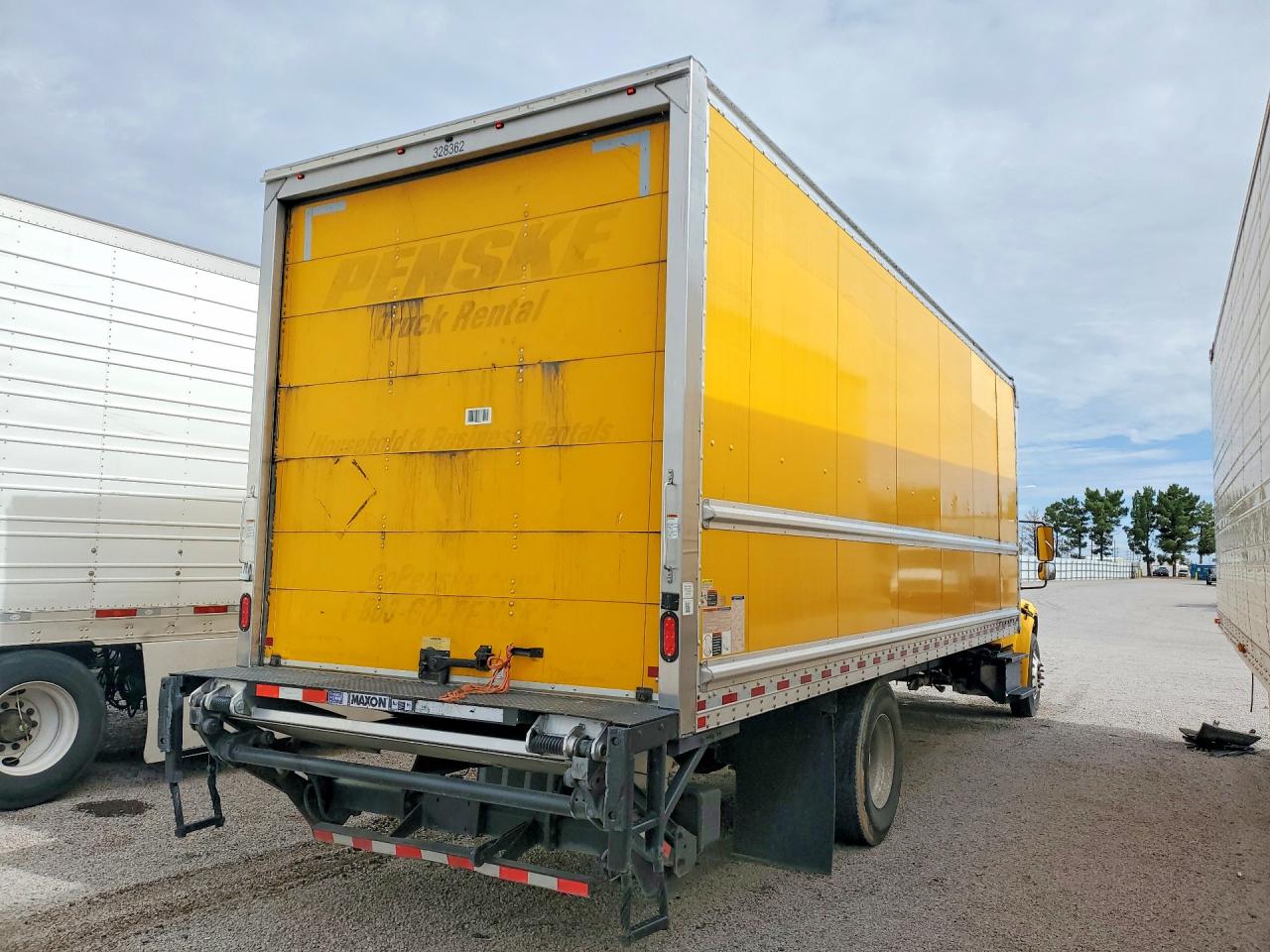 3ALACWFBXKDKH7062 · 2019 FRHT - FREIGHTLINER M2 · 3/12