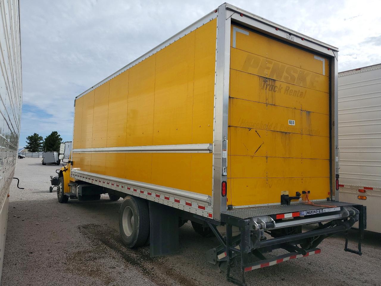 3ALACWFBXKDKH7062 · 2019 FRHT - FREIGHTLINER M2 · 2/12