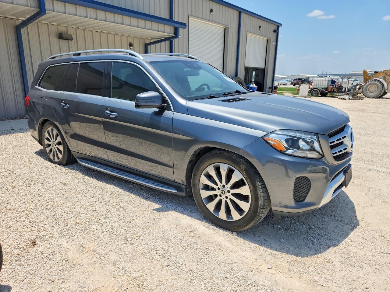 4JGDF6EE6HA981041 · 2017 MERCEDES-BENZ GLS · 4/13
