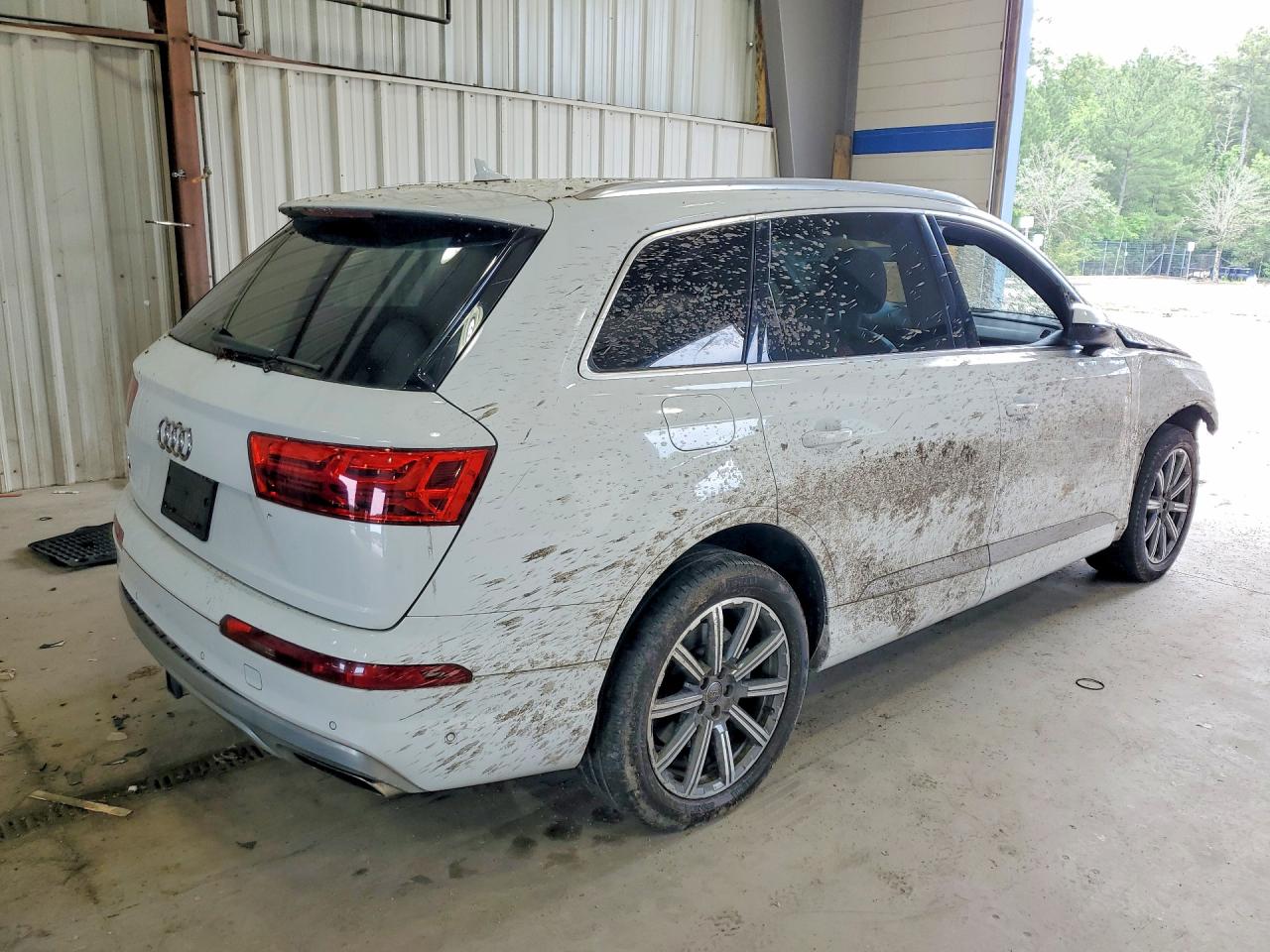 WA1LAAF78KD000161 · 2019 AUDI Q7 · 3/14