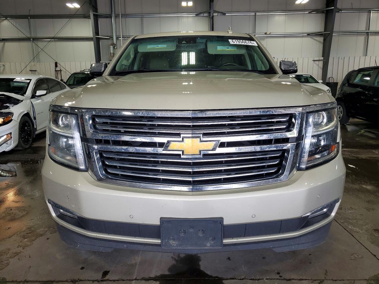 1GNSKKKC1FR527918 · 2015 CHEVROLET SUBURBAN · 5/13