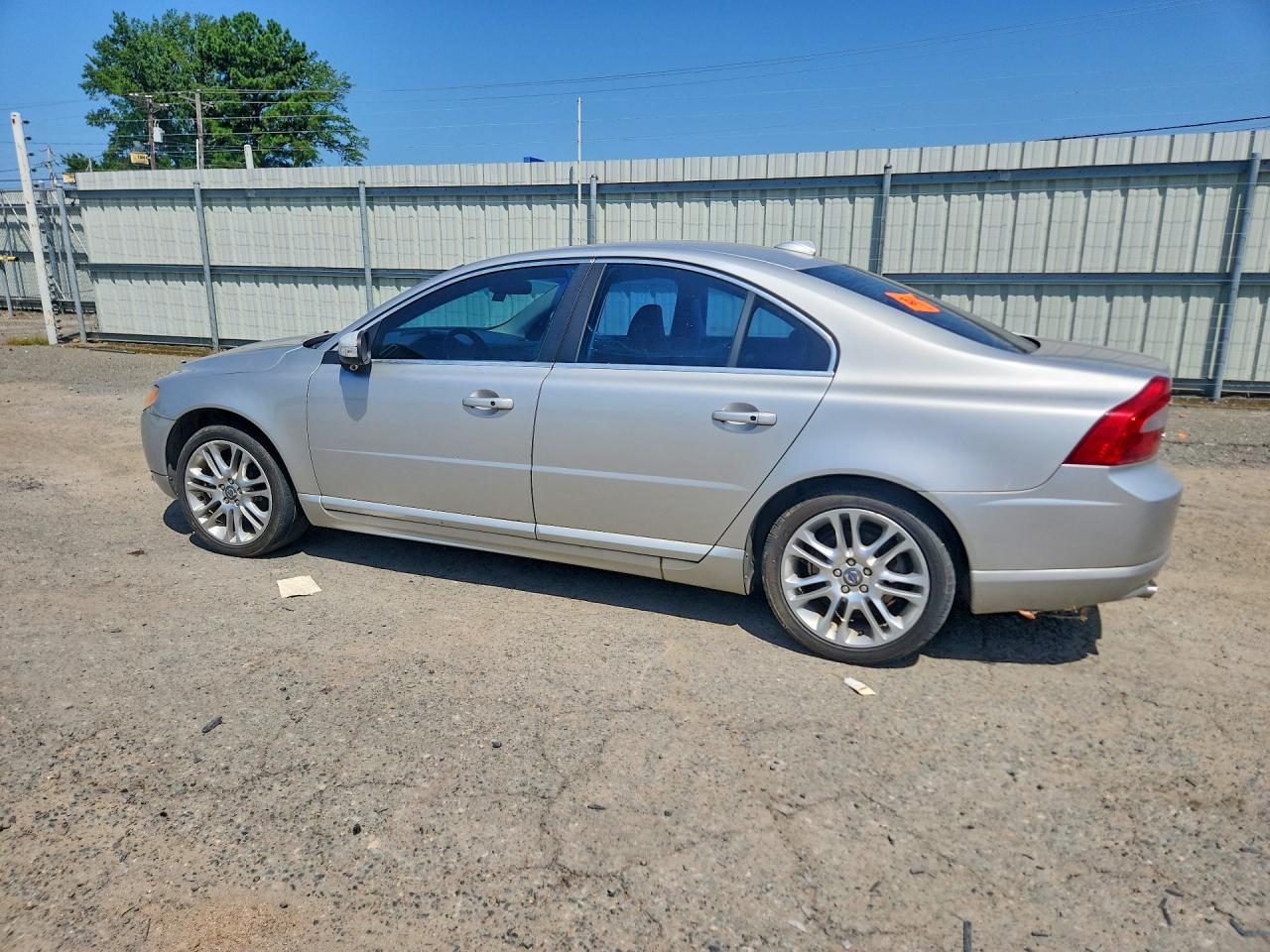 YV1AH992581080398 · 2008 VOLVO S80 · 2/12