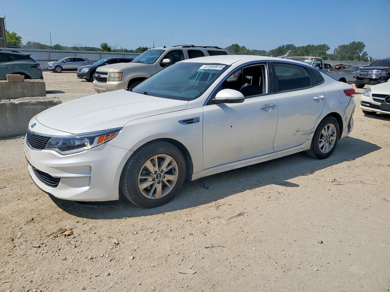 KNAGT4L30J5205273 · 2018 KIA OPTIMA