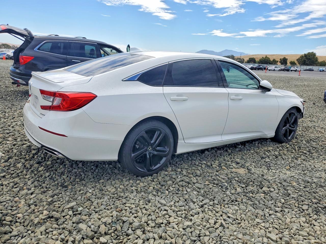 1HGCV1F3XLA102587 · 2020 HONDA ACCORD · 3/12