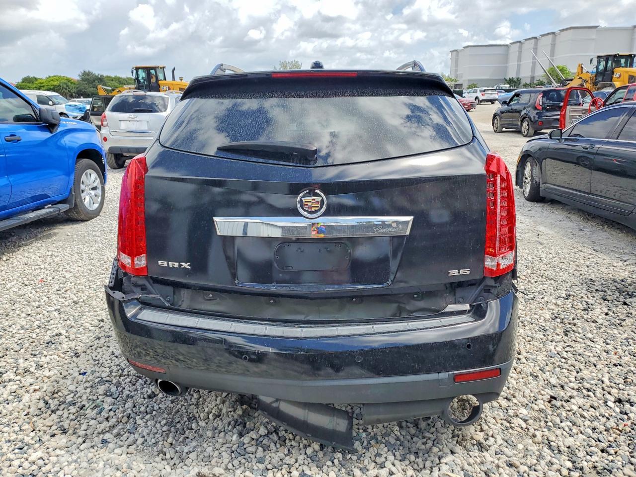 3GYFNBE38FS610167 · 2015 CADILLAC SRX · 6/12