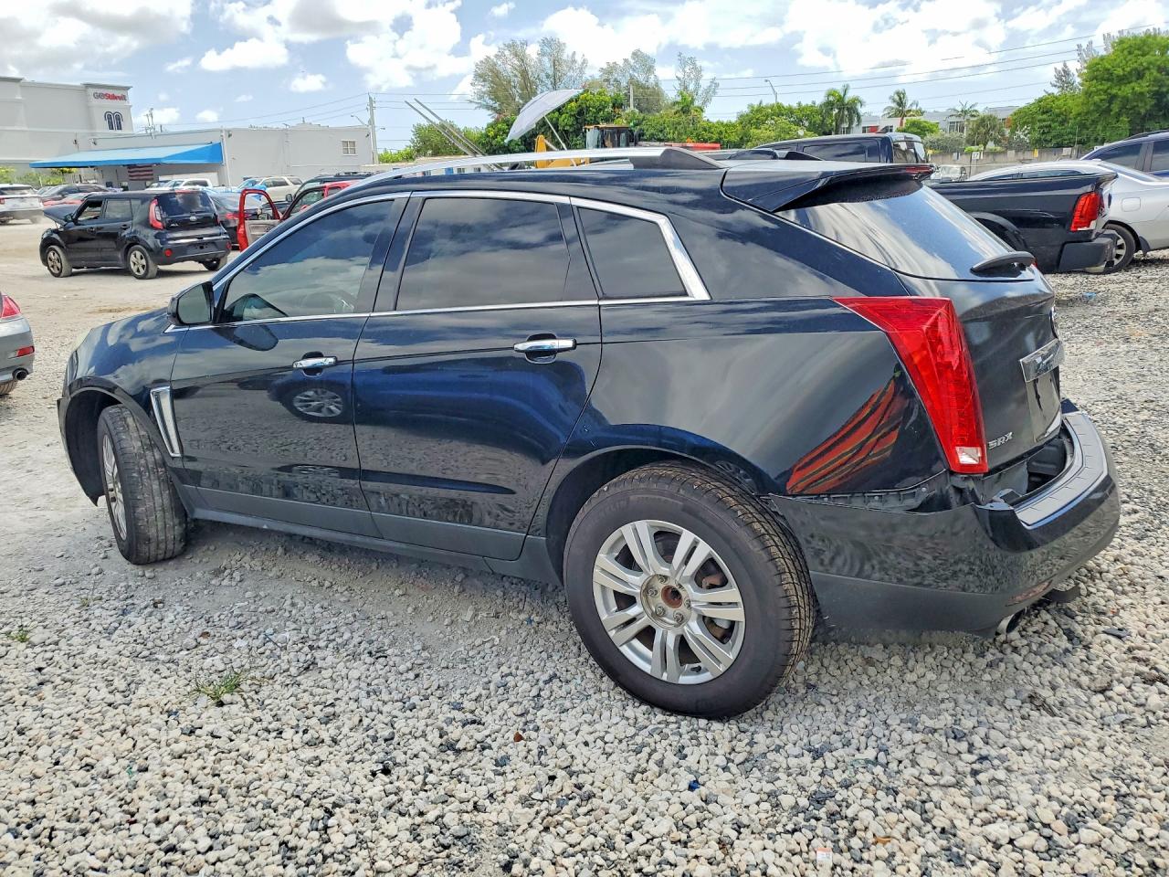 3GYFNBE38FS610167 · 2015 CADILLAC SRX · 2/12