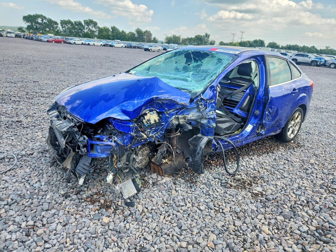 1FADP3J25DL301162 · 2013 FORD FOCUS