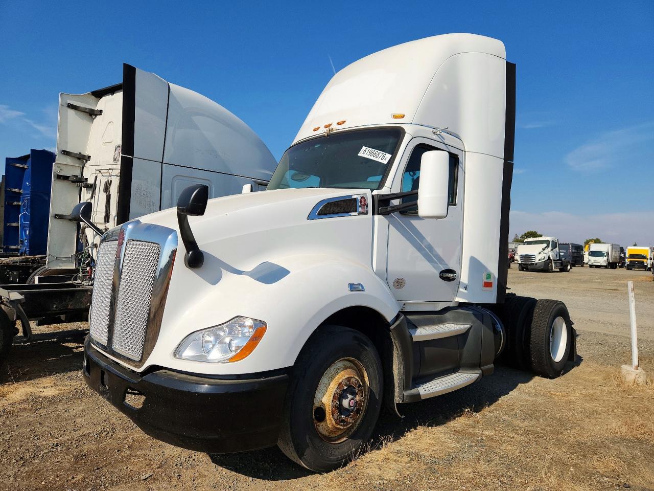 1XKYA48X8GJ496652 · 2016 KENWORTH T680