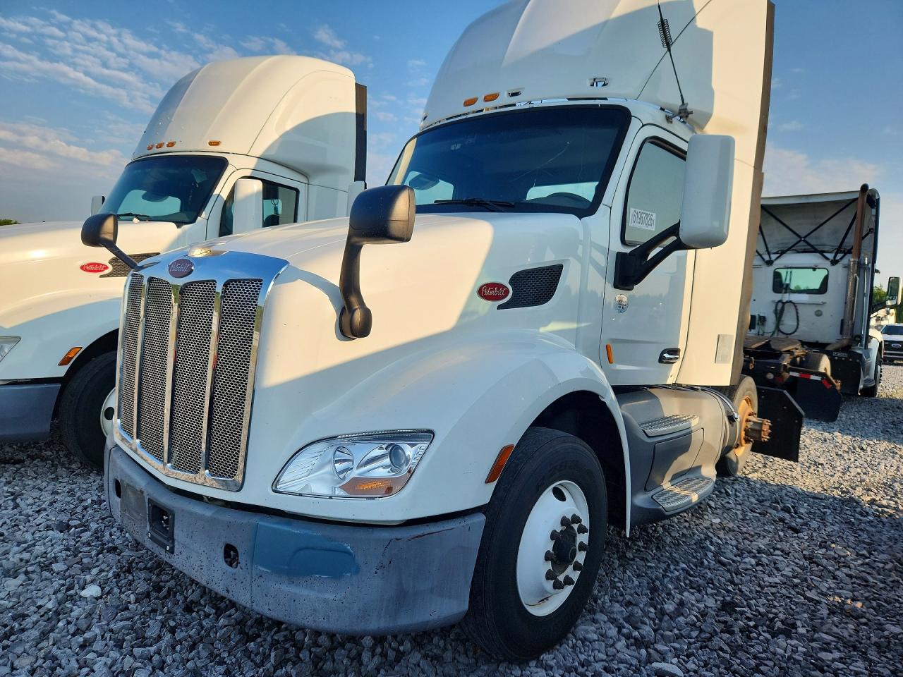 1XPBA48X3HD428968 · 2017 PETERBILT 579