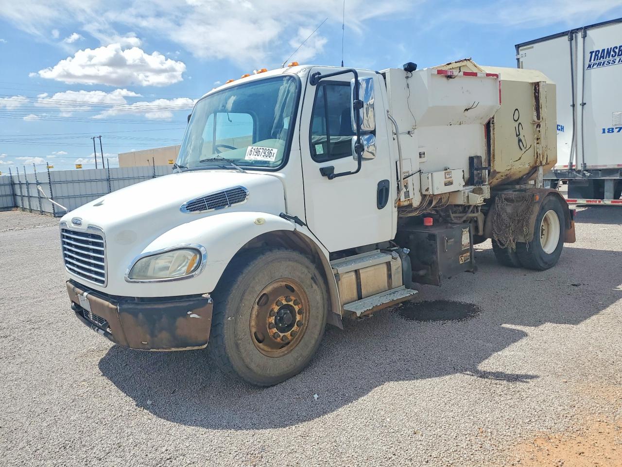 1FVACXDT1GHHB4937 · 2016 FREIGHTLINER M2
