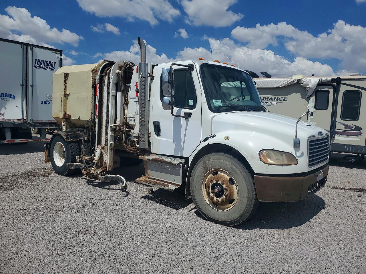 1FVACXDT1GHHB4937 · 2016 FREIGHTLINER M2 · 4/13