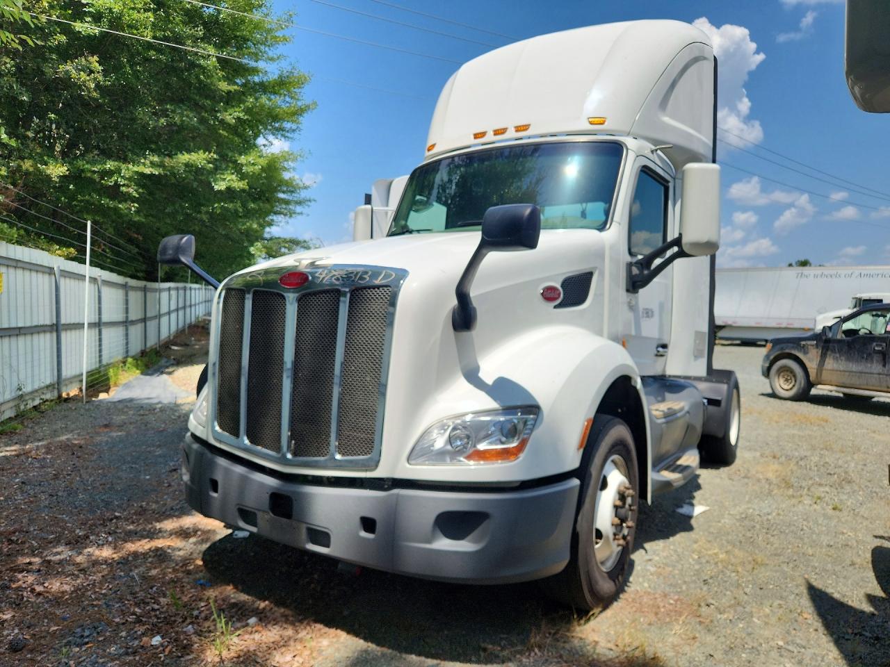 1XPBA48X9JD478313 · 2018 PETERBILT 579