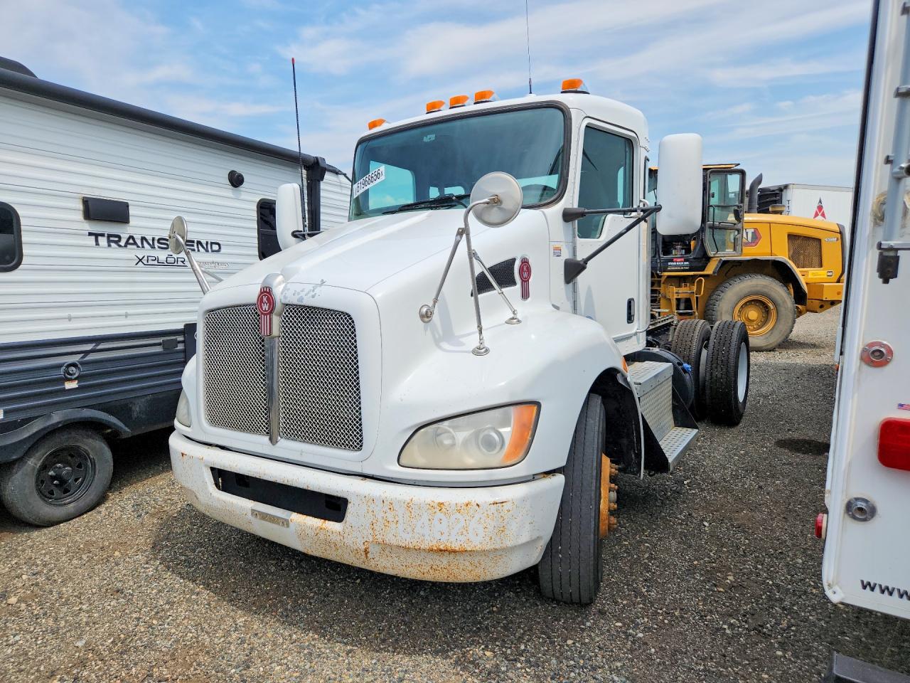 2XKHAJ7X7FM462709 · 2015 KENWORTH T370