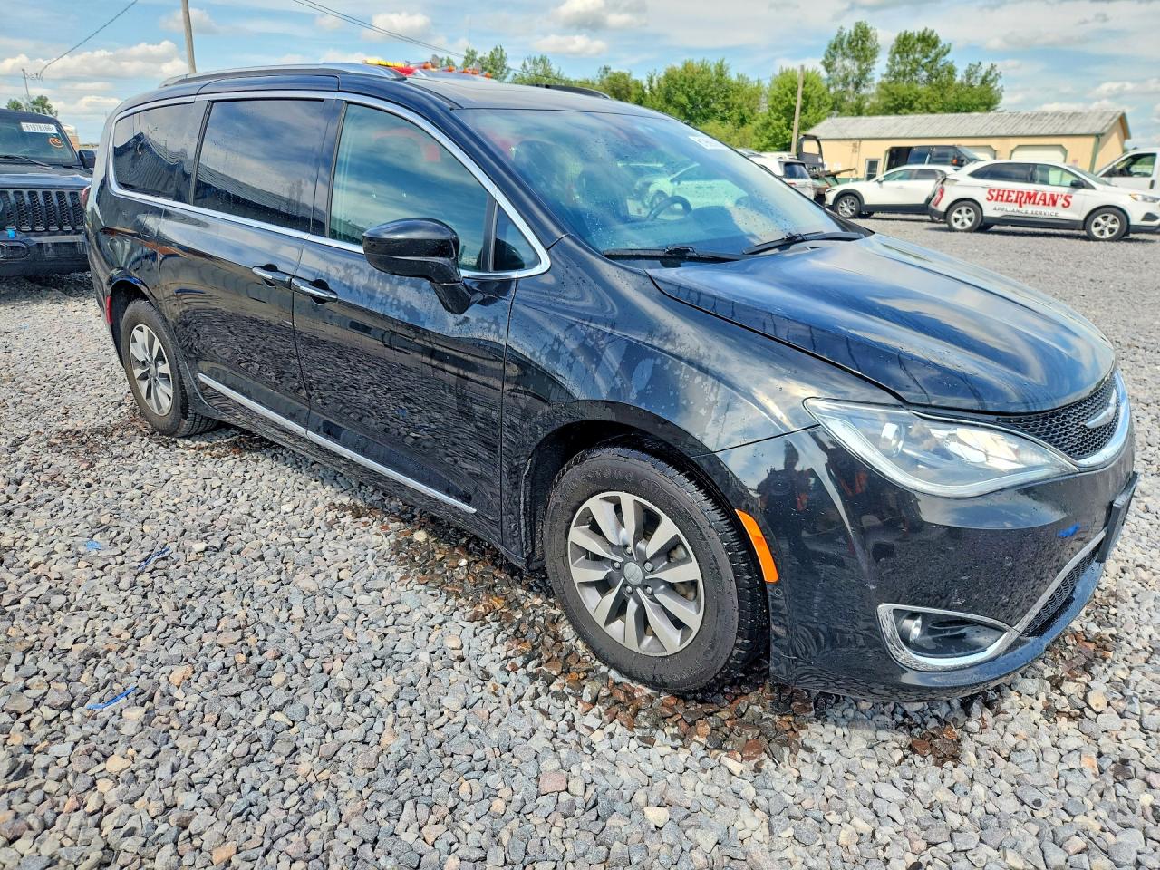 2C4RC1EG5LR113172 · 2020 CHRYSLER PACIFICA · 4/13
