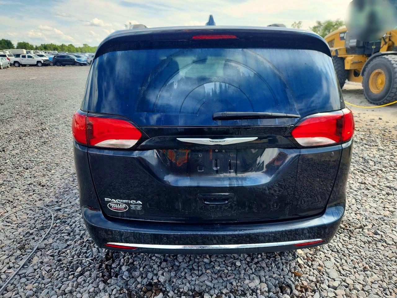 2C4RC1EG5LR113172 · 2020 CHRYSLER PACIFICA · 6/13