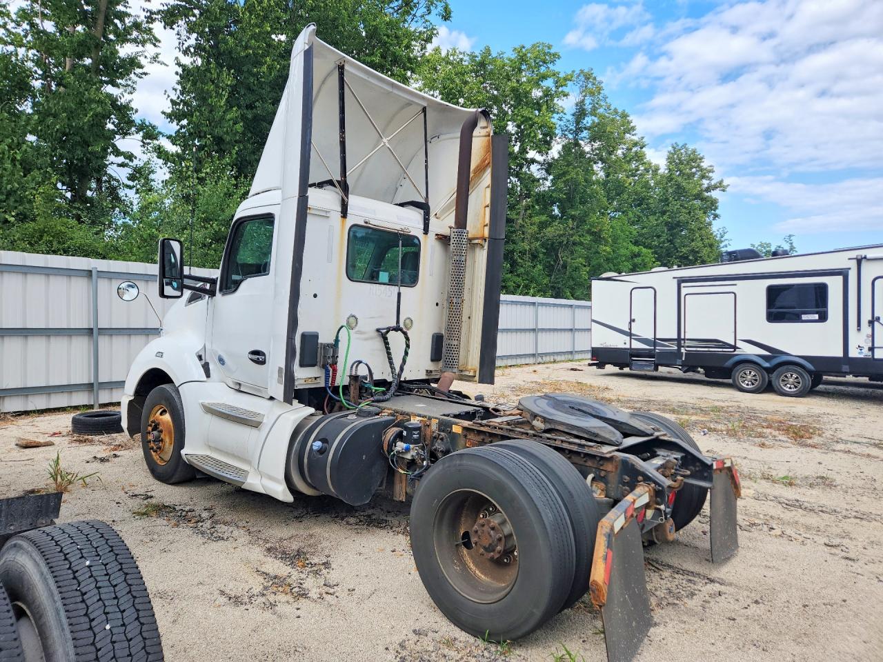 1XKYA48X7FJ403411 · 2015 KENWORTH CONSTRUCTION · 2/12