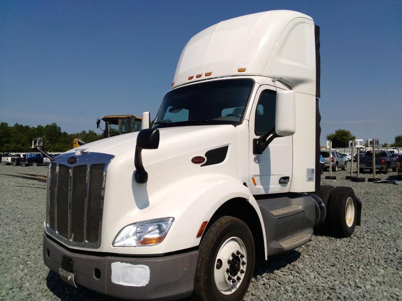1XPBA48X8GD339637 · 2016 PETERBILT 579