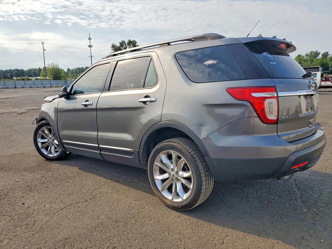 1FM5K8D83DGA46073 · 2013 FORD EXPLORER · 2/14