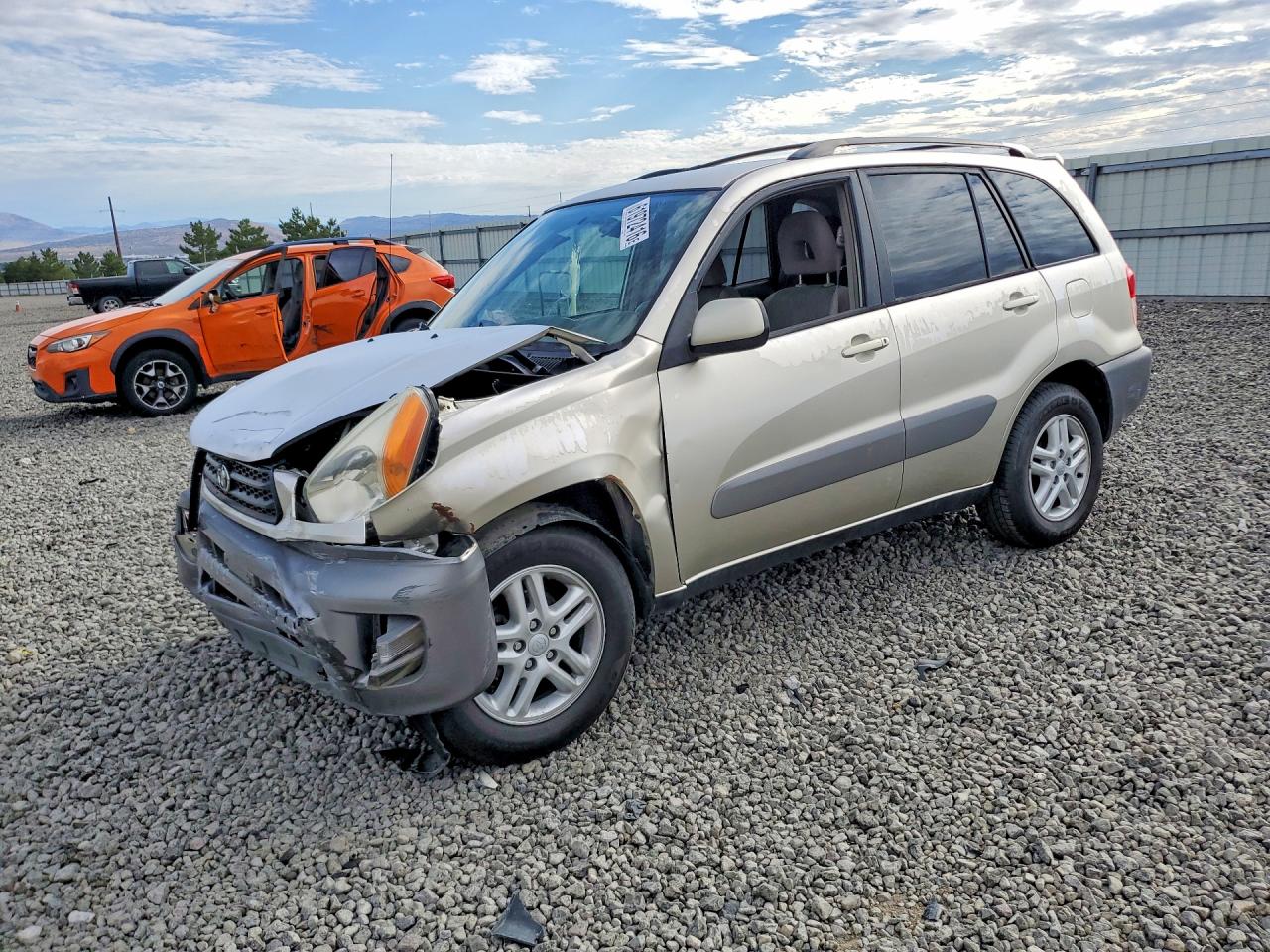 JTEGH20V110040390 · 2001 TOYOTA RAV4