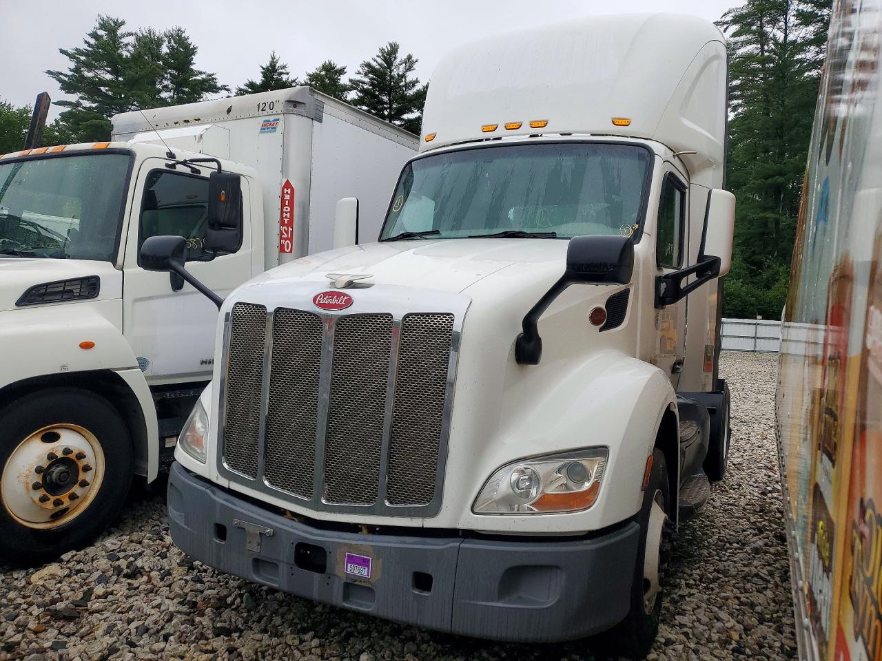 1XPBA48X4JD477358 · 2018 PETERBILT 579