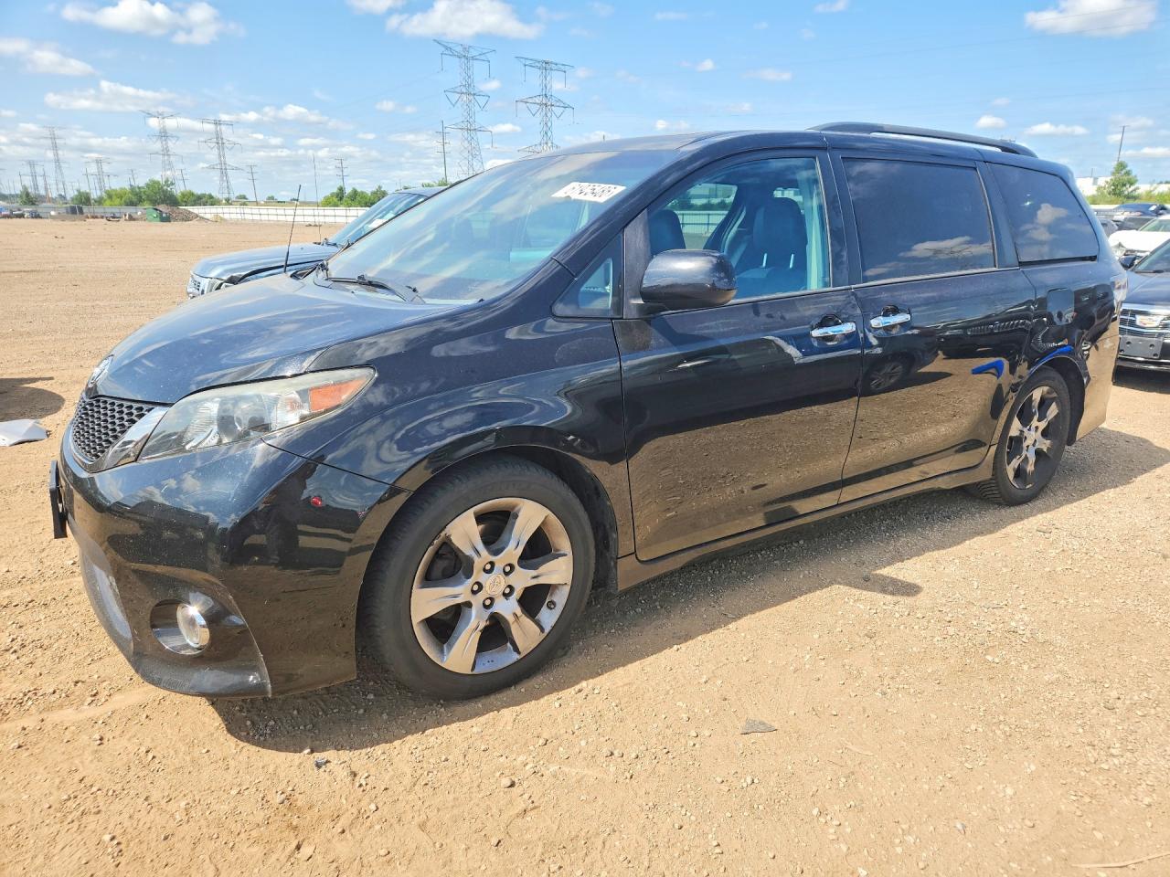 5TDXK3DC0DS303359 · 2013 TOYOTA SIENNA