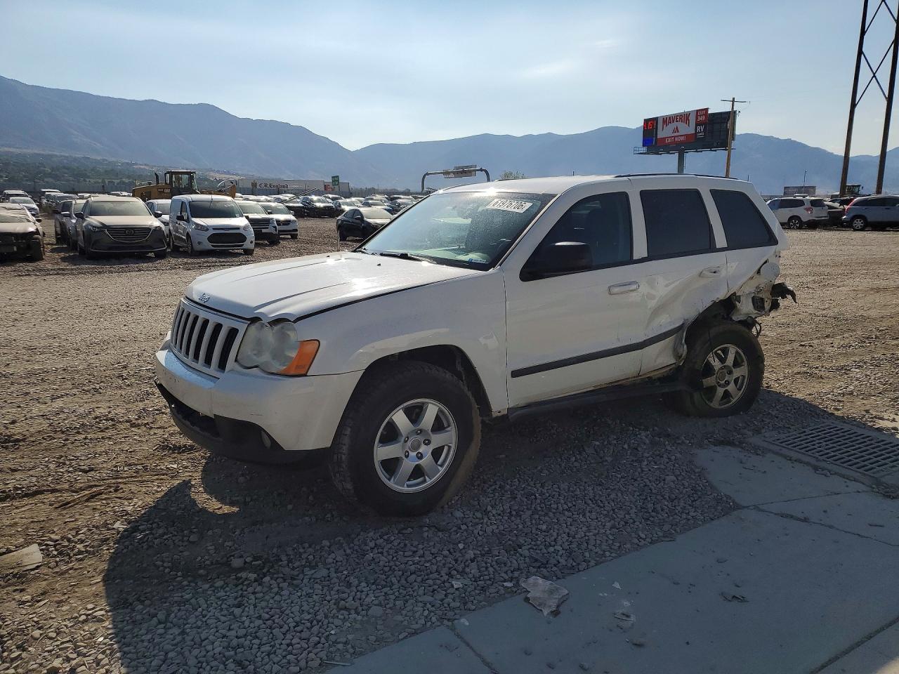 1J8GR48K58C237121 · 2008 JEEP GRAND CHEROKEE