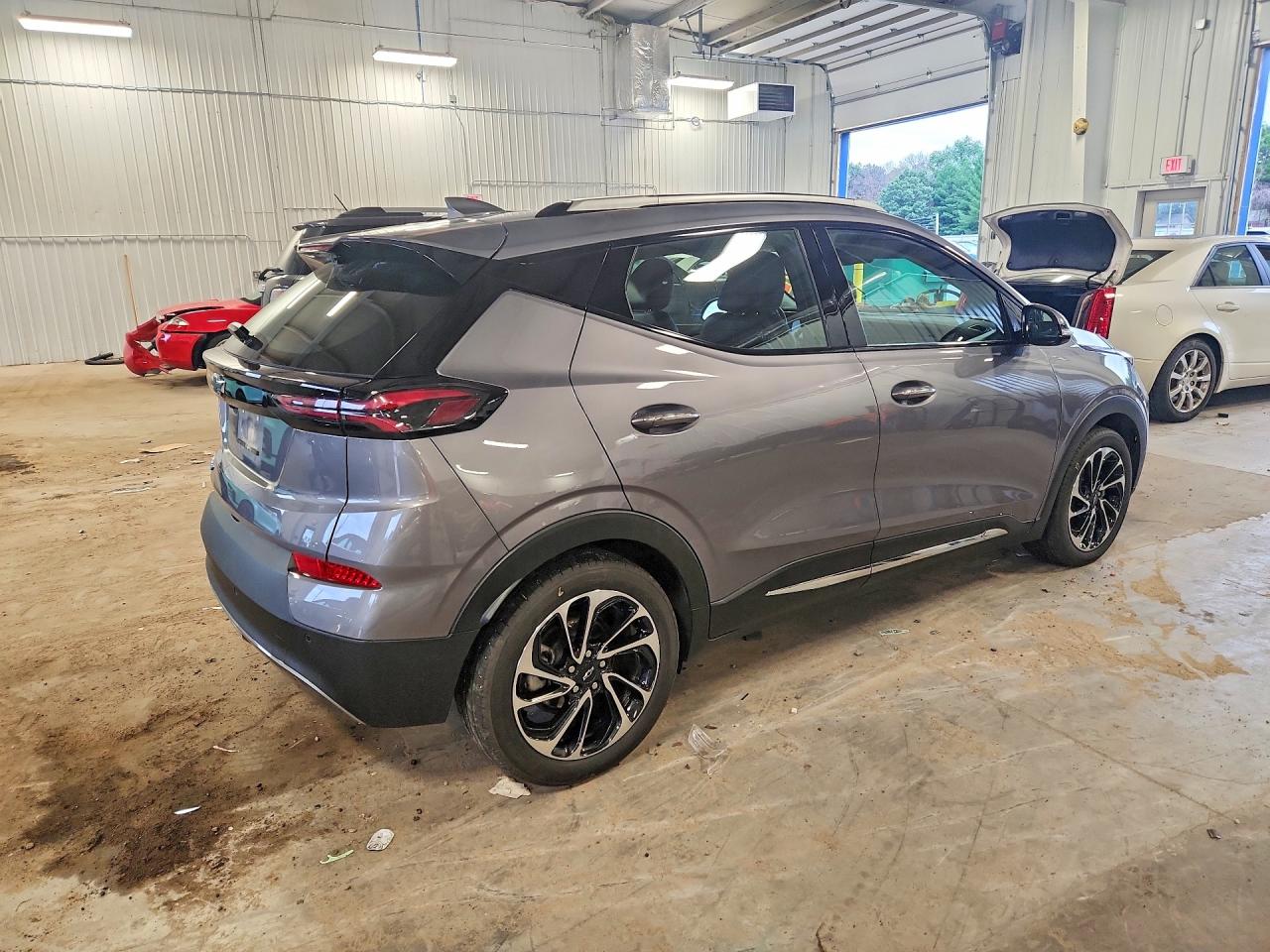 1G1FZ6S01P4138674 · 2023 CHEVROLET BOLT EUV · 3/13